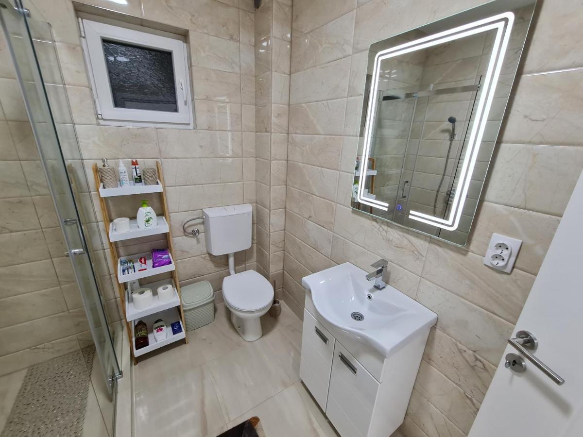 "Astor16" Apartments Ниш Екстер'єр фото