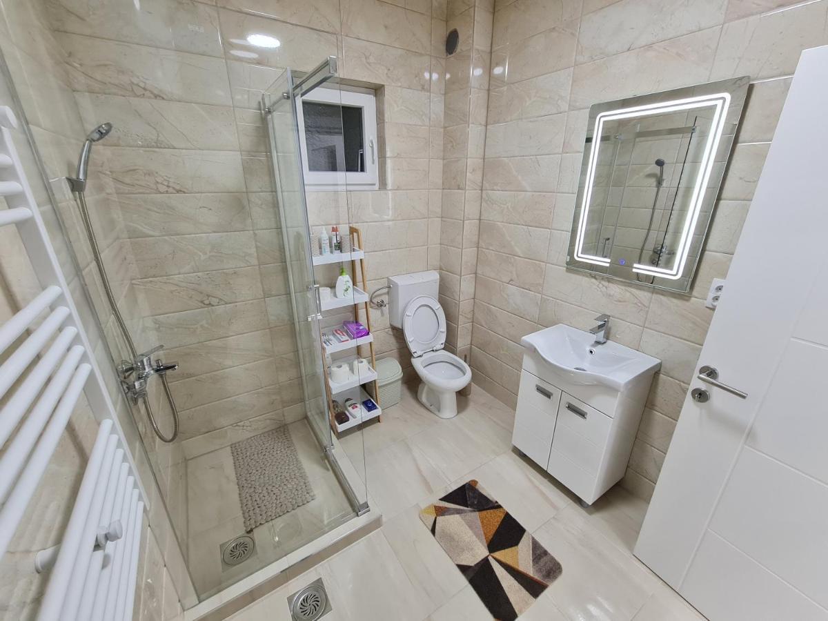"Astor16" Apartments Ниш Екстер'єр фото