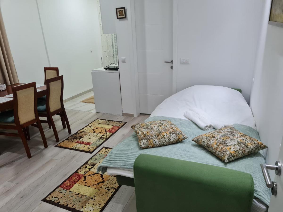 "Astor16" Apartments Ниш Екстер'єр фото