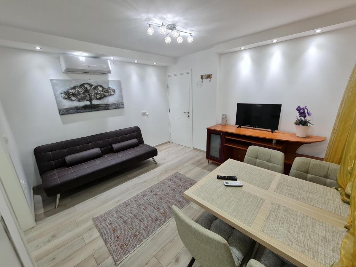 "Astor16" Apartments Ниш Екстер'єр фото