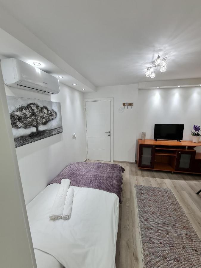 "Astor16" Apartments Ниш Екстер'єр фото