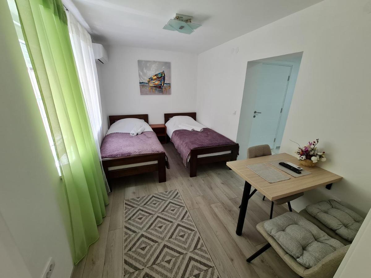 "Astor16" Apartments Ниш Екстер'єр фото