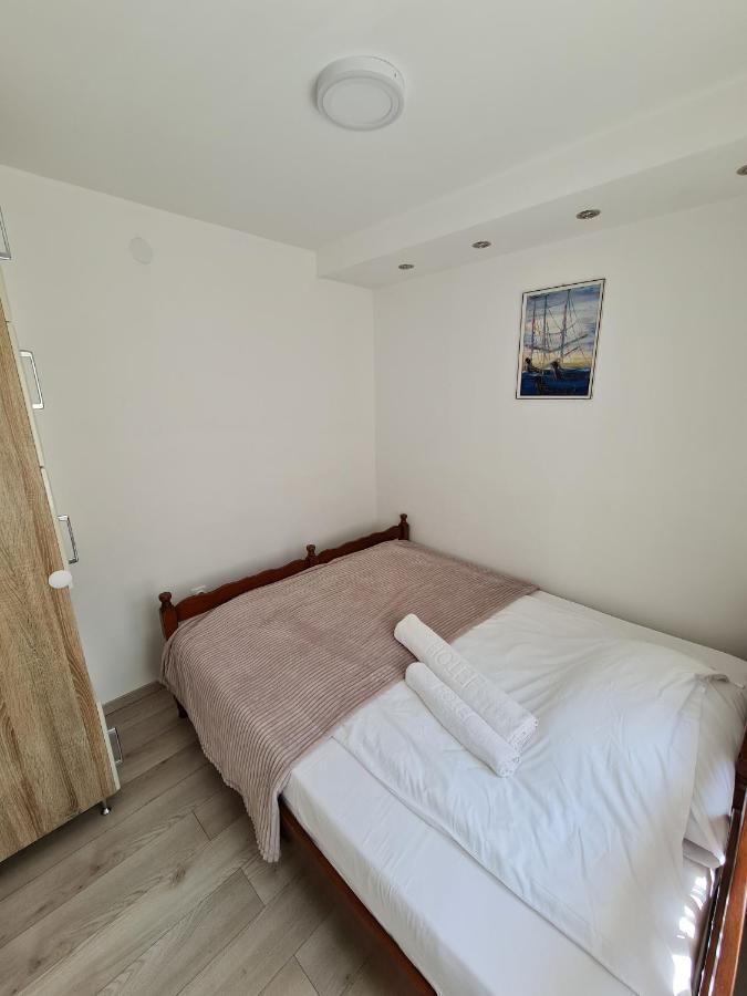 "Astor16" Apartments Ниш Екстер'єр фото