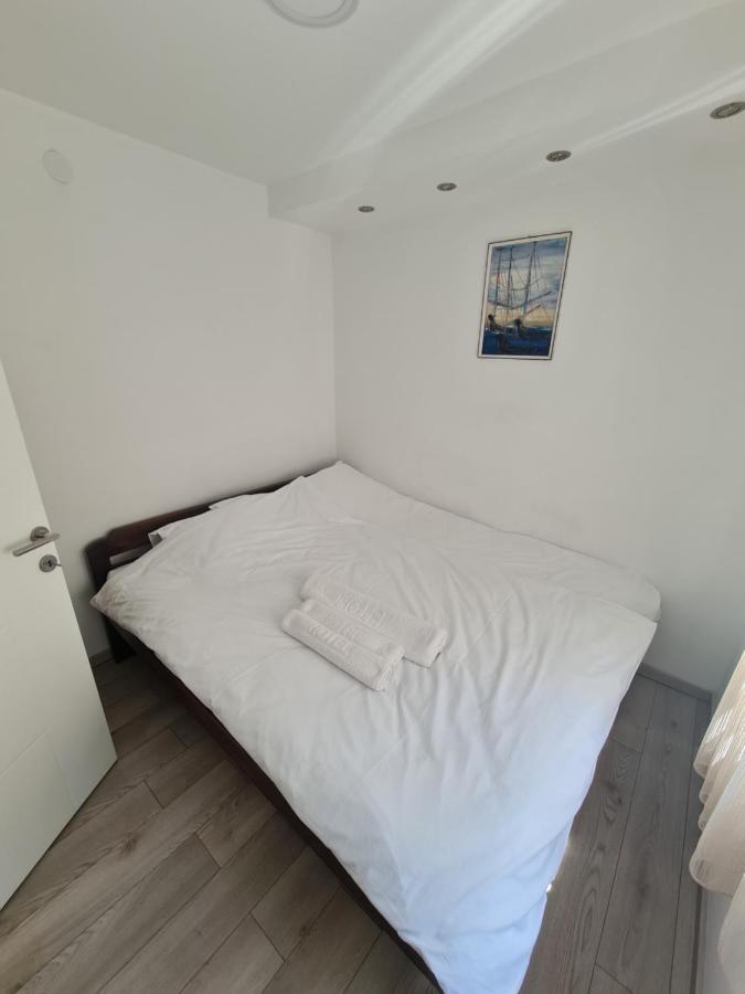"Astor16" Apartments Ниш Екстер'єр фото